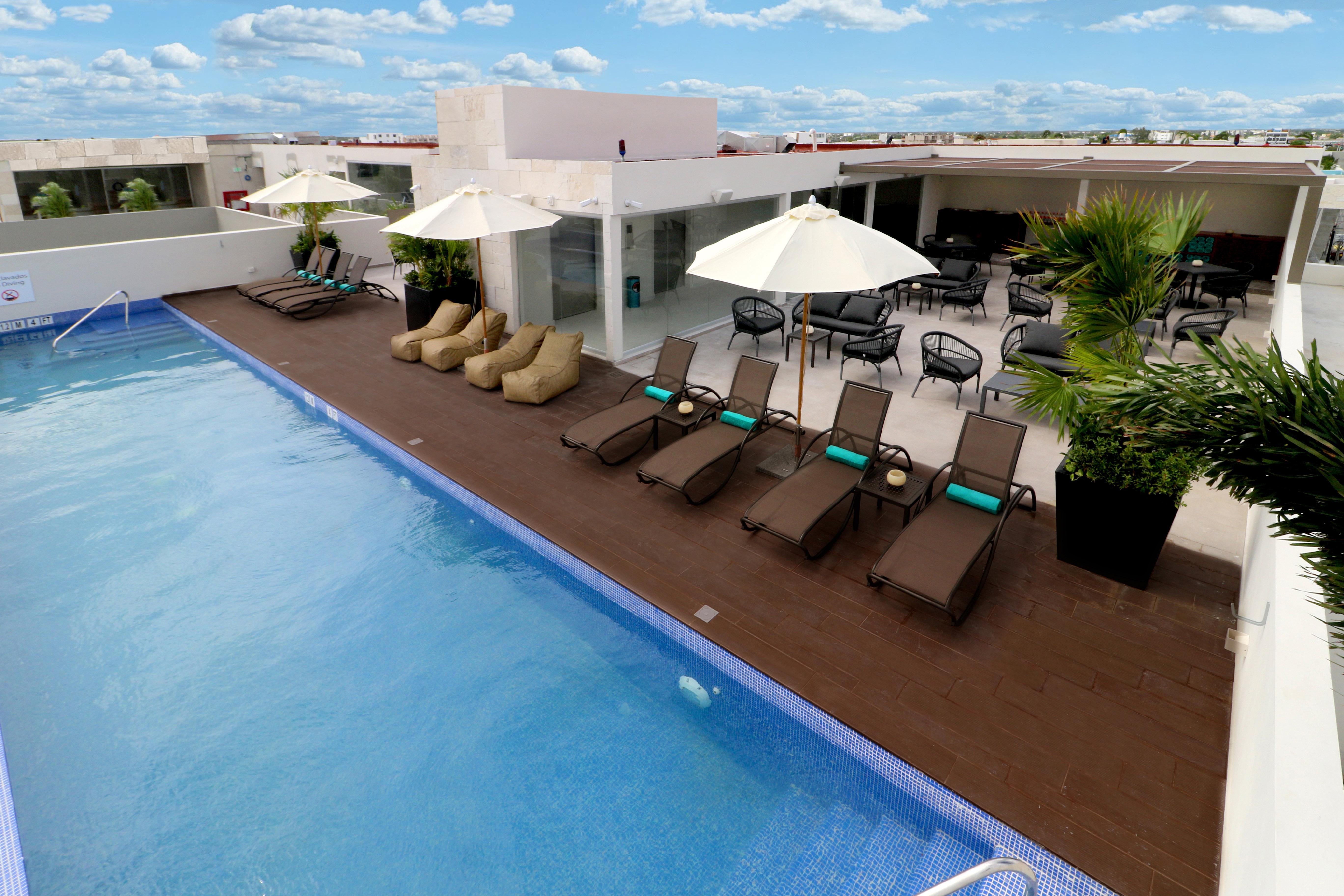 Holiday Inn Express & Suites - Playa Del Carmen, An Ihg Hotel Экстерьер фото